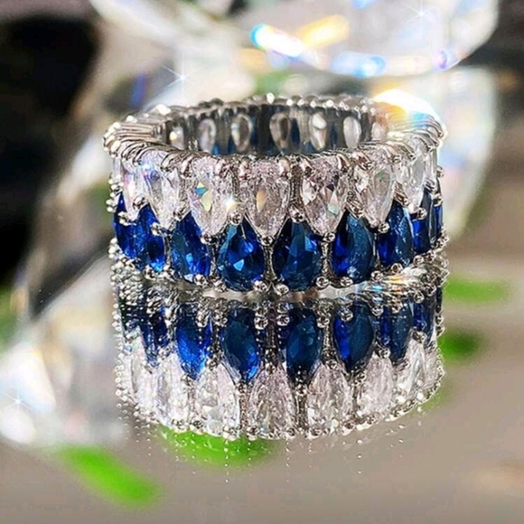 925 Silver Pear Waterdrop Cut Romantic Blue & White Cubic Zirconia Ring Sz 8 - Picture 2 of 5